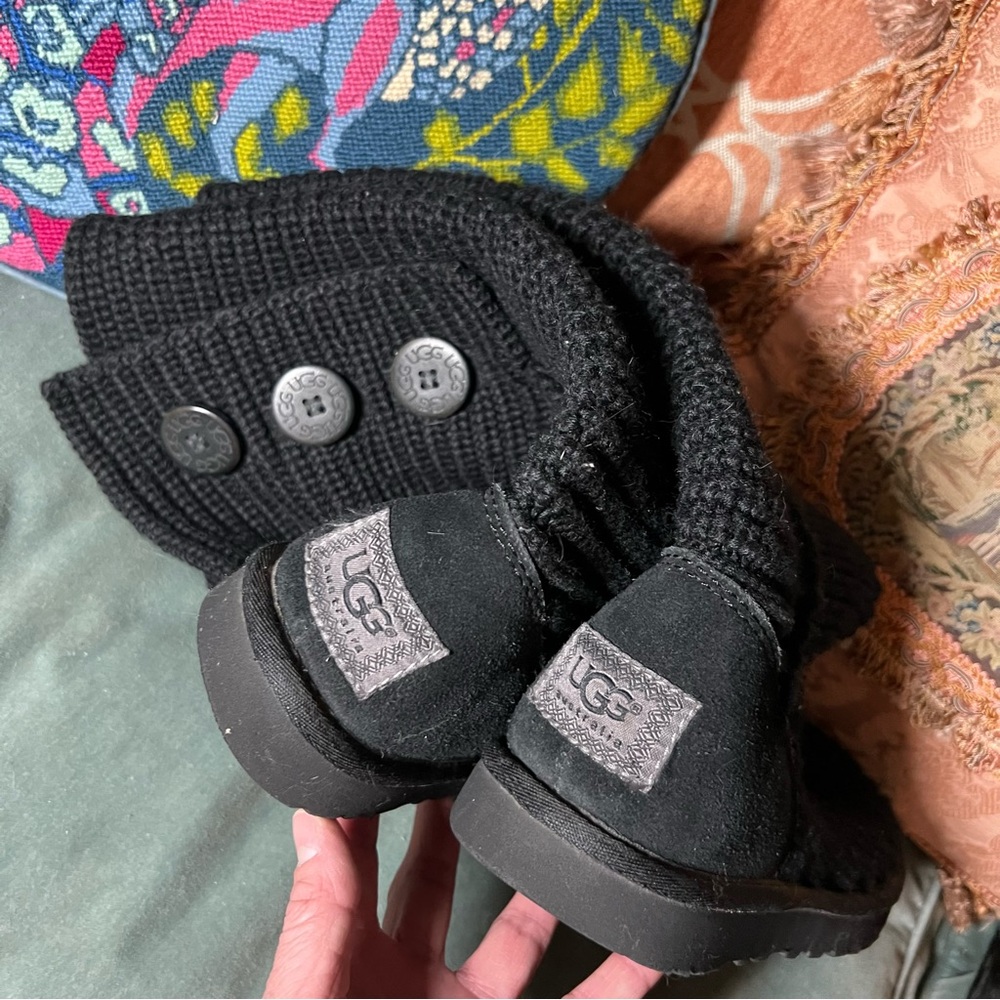 UGG Australia Classic Cardy Knit Boots Black Women’s 7 Discontinued